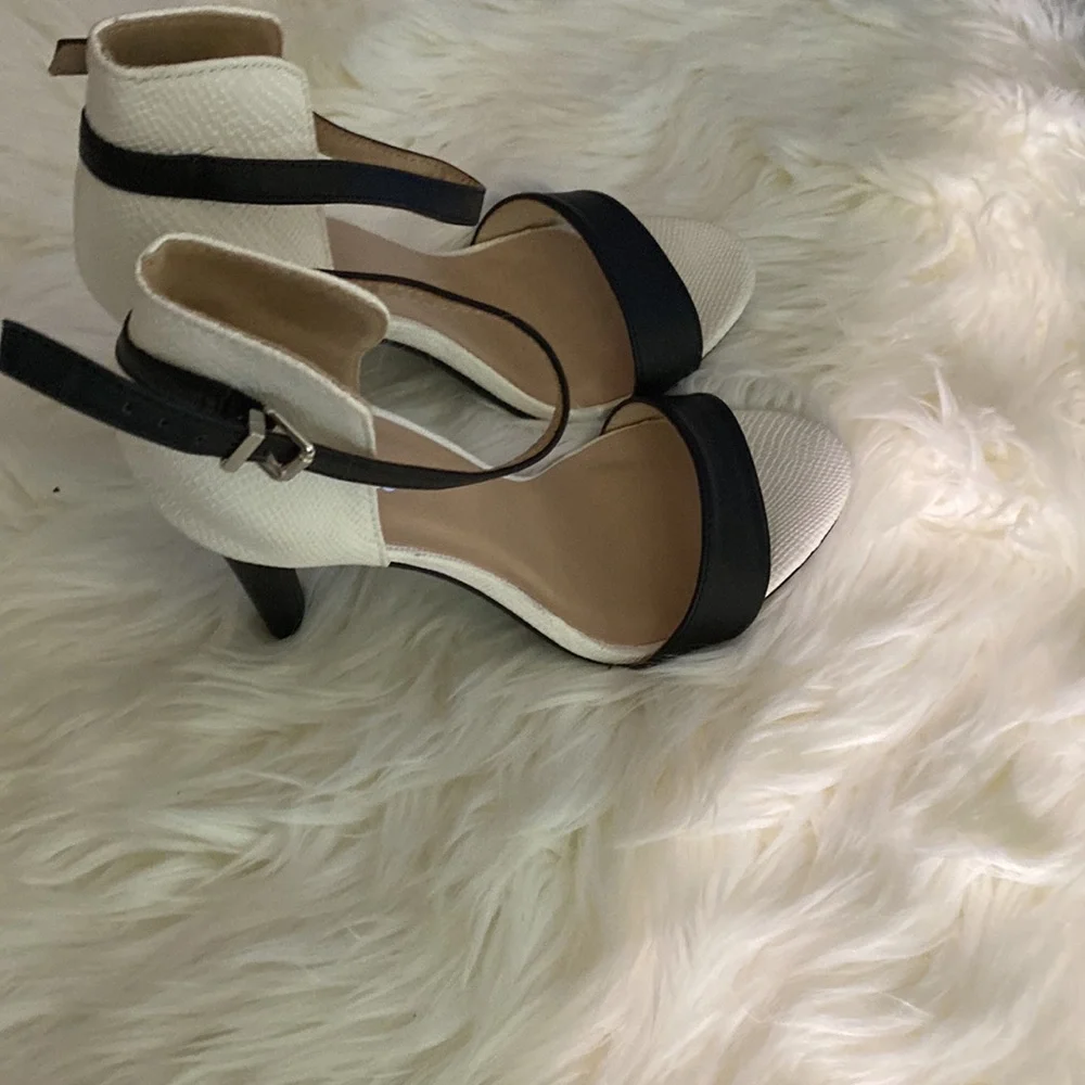 HEELED DRESS SANDALS WITH ANKlE STRAPS SIZE 10 NWOT - Picture 7 of 8
